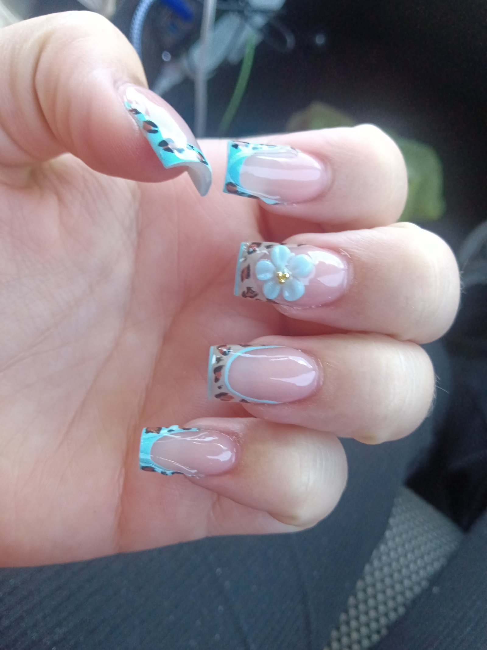 Glamorous Nail Style Vibe