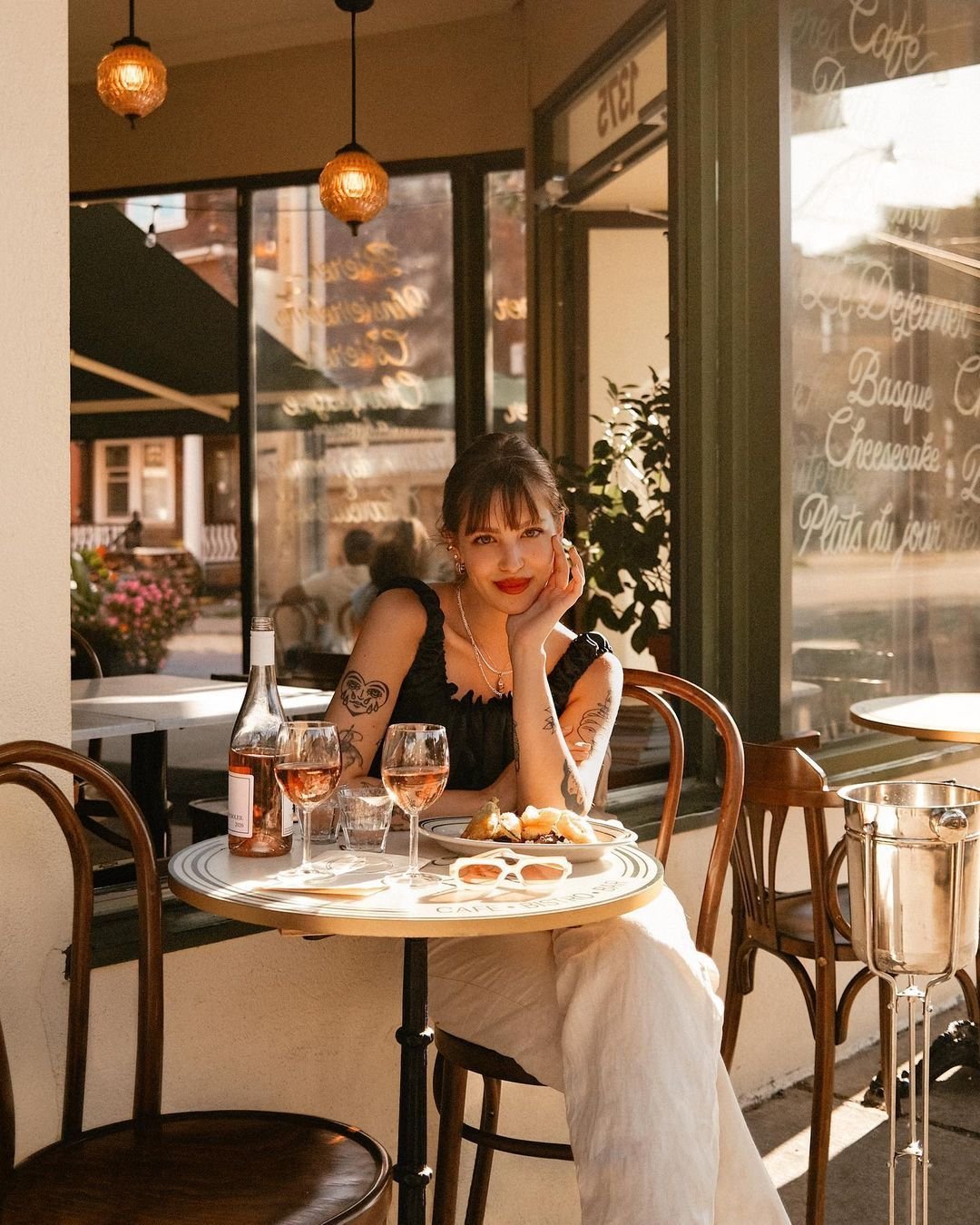 Cozy Coffee Shop Aesthetic Inspiration 4