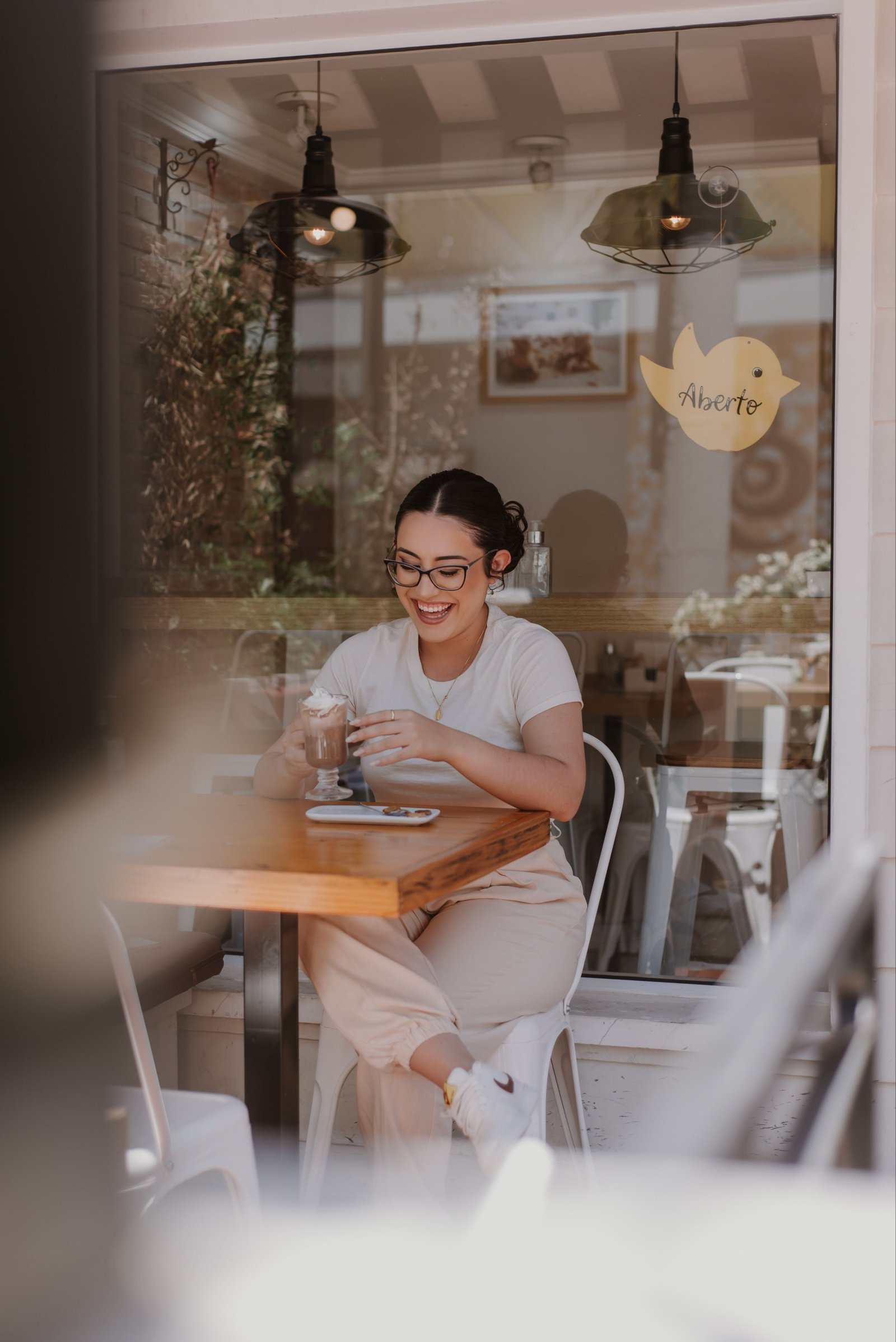 Beautiful Cafe Decor Design Ideas 4