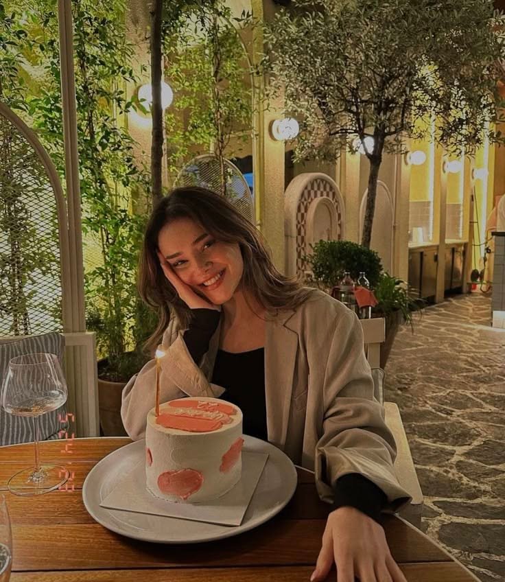 Cozy Coffee Shop Style Inspiration 5