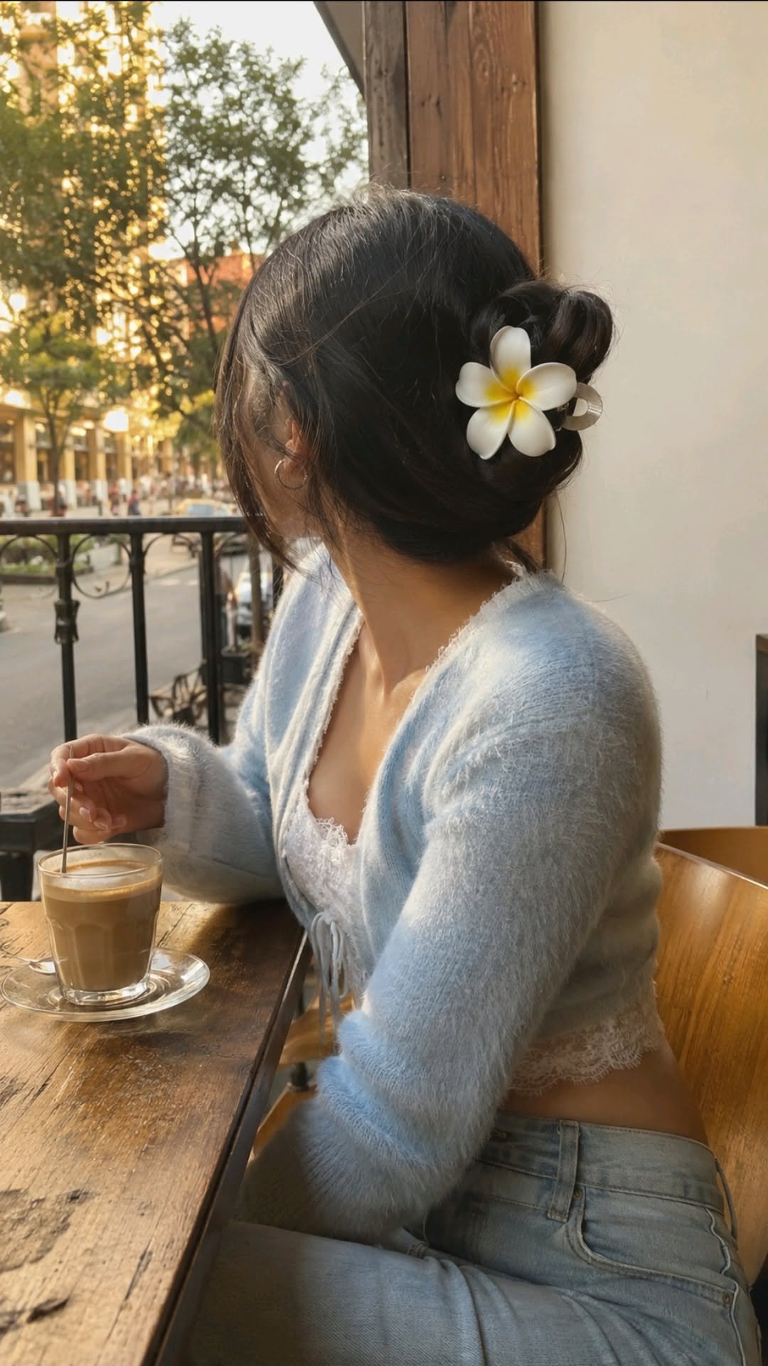 Beautiful Cafe Ambiance Design 5