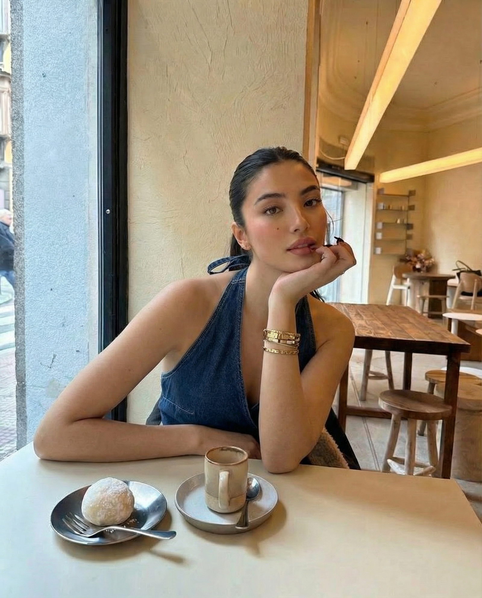 Warm Cafe Interior Design Inspiration 5