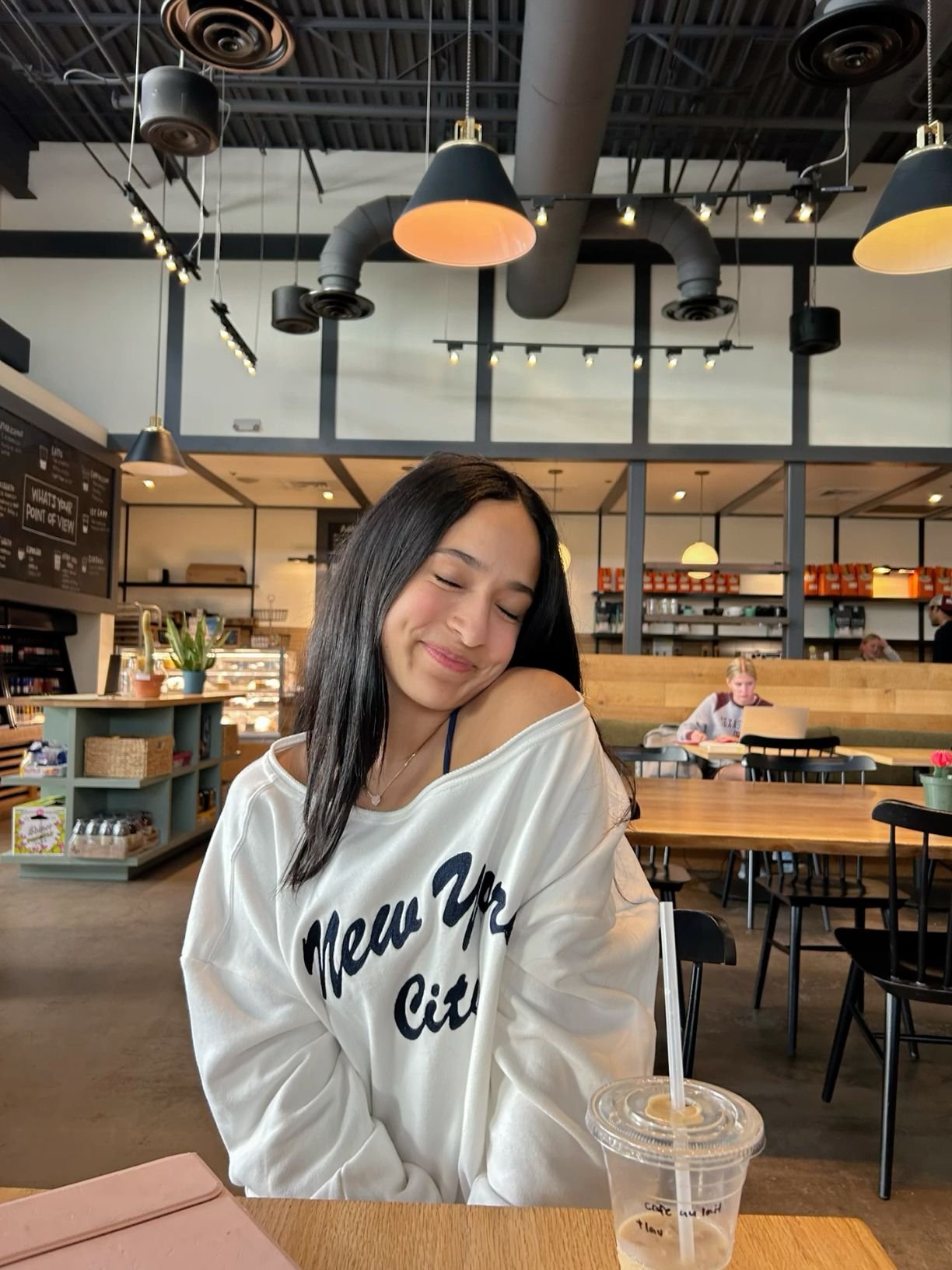 Warm Coffee Shop Interior Inspiration 5
