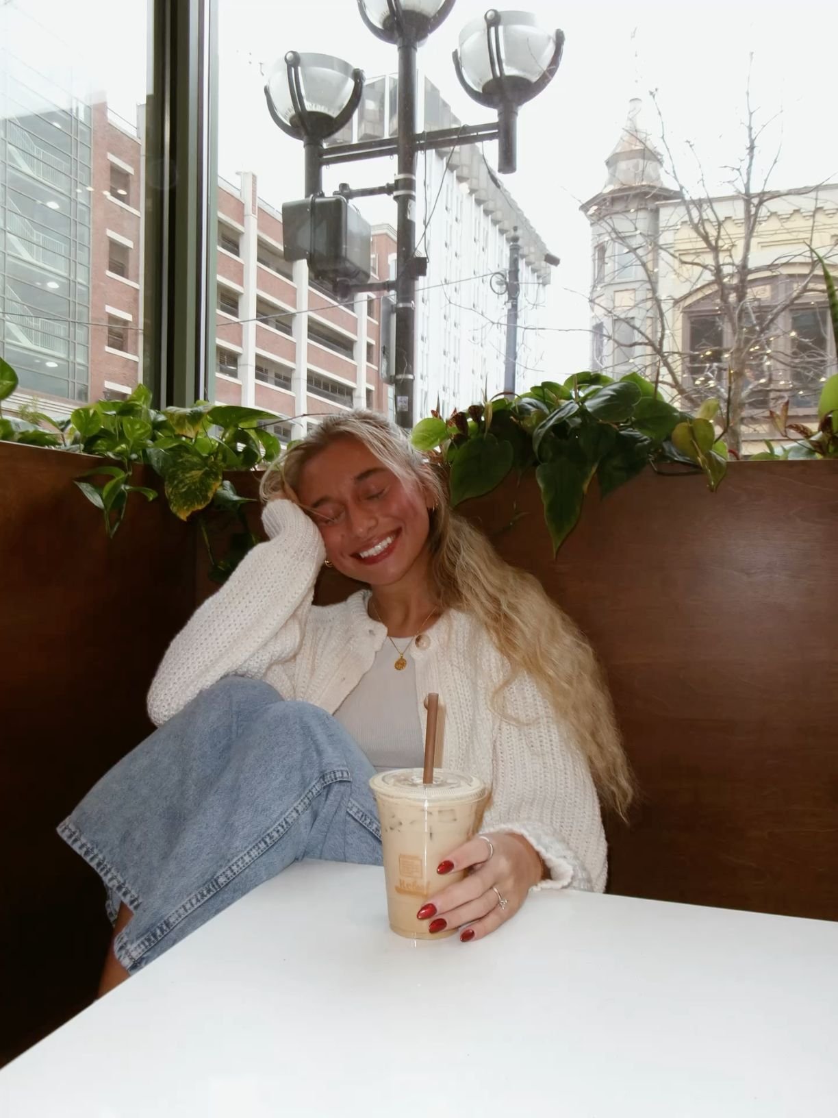 Aesthetic Coffee Shop Decor Inspiration 5
