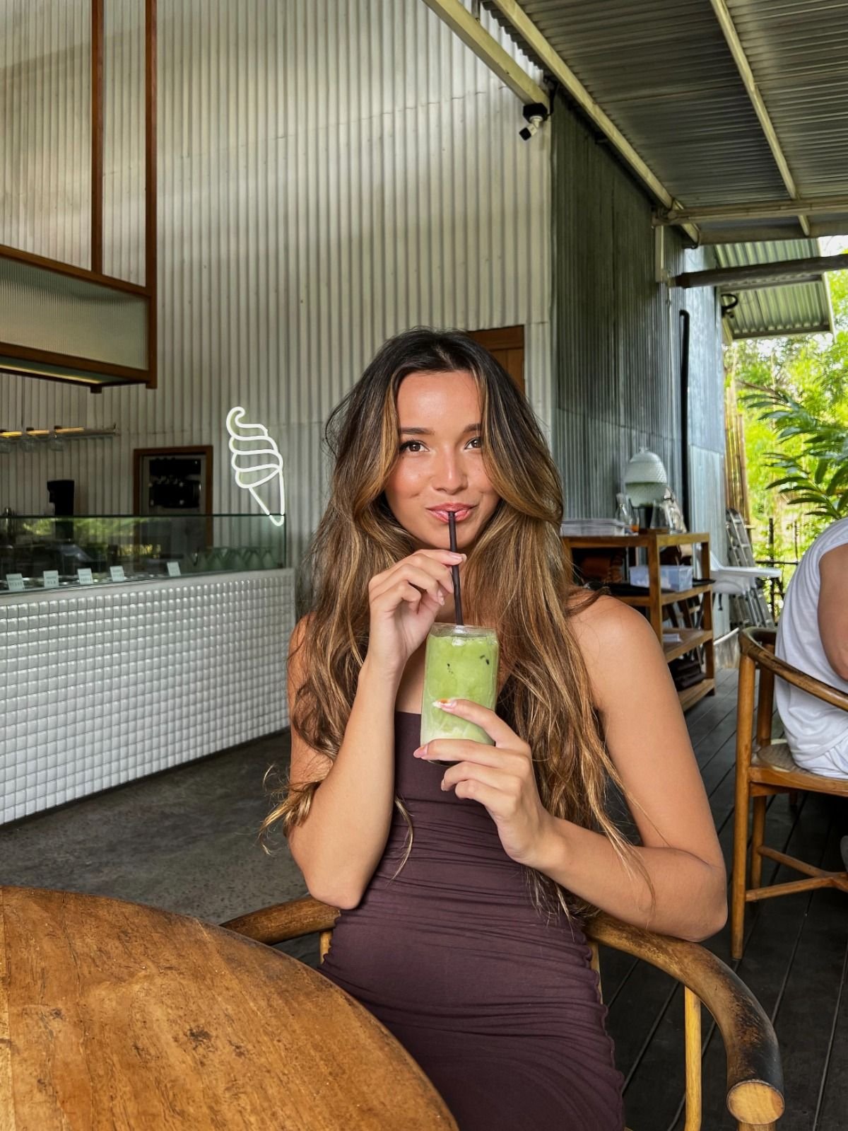 Warm Coffee Shop Interior Inspiration 5