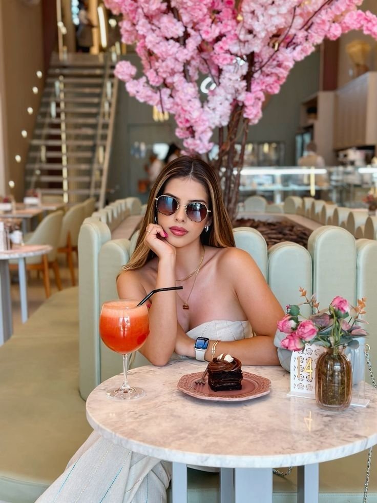 Cozy Coffee Shop Style Inspiration 6