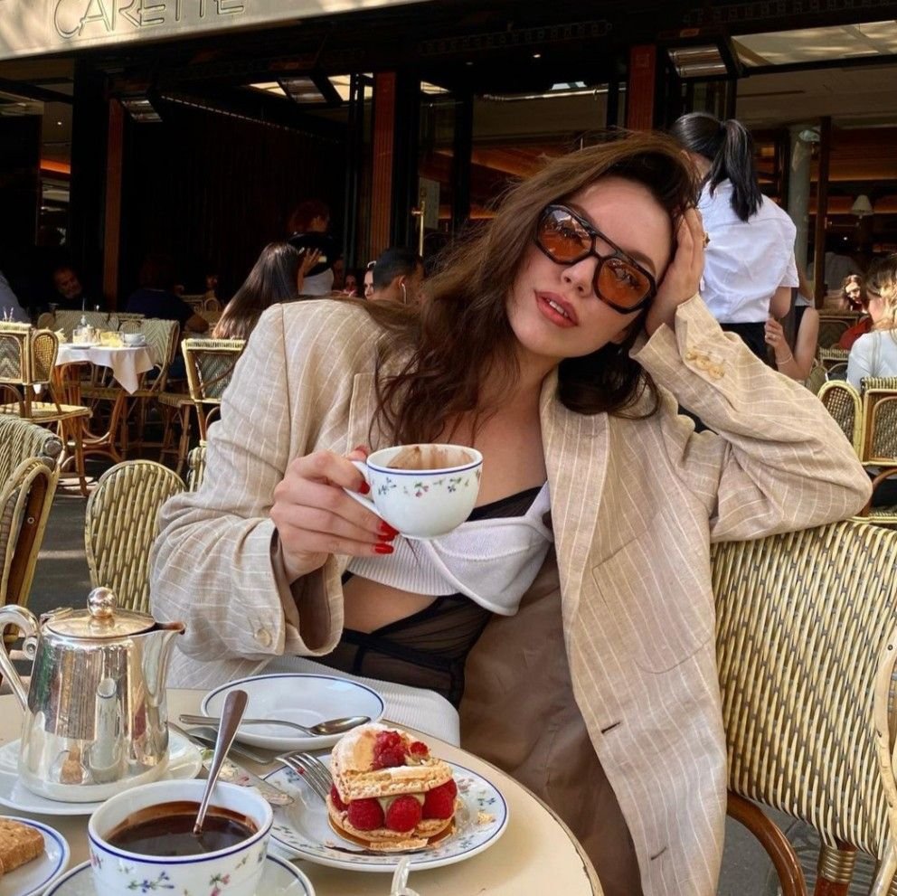 Cozy Coffee Shop Style Inspiration 6