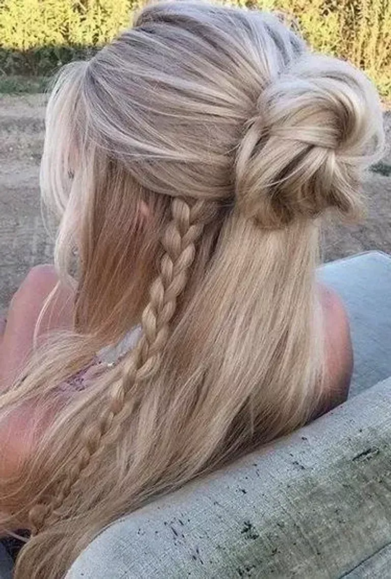 Stunning Blonde Hair Style Inspiration