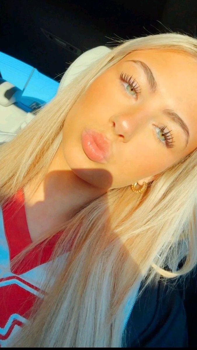 Stunning Blonde Hair Style Inspiration 3