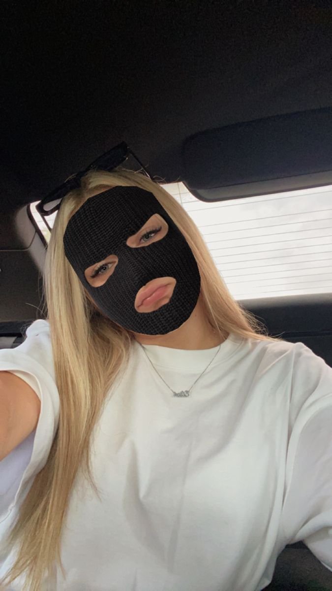 Gorgeous Blonde Girl Style 4