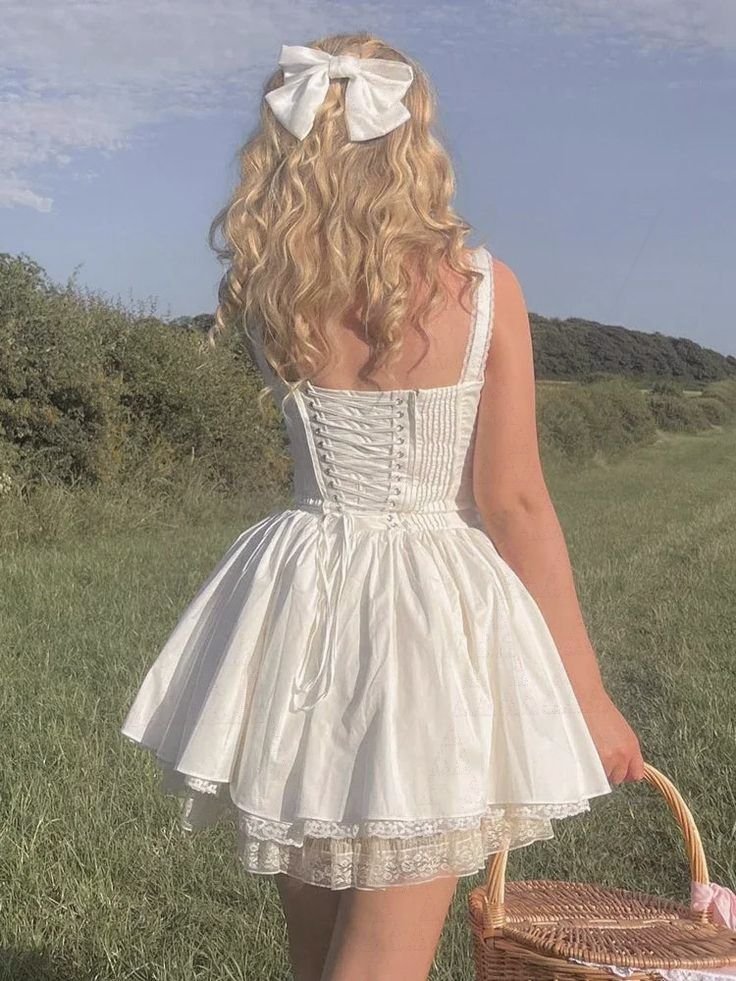 Vintage Coquette Style Inspiration 2