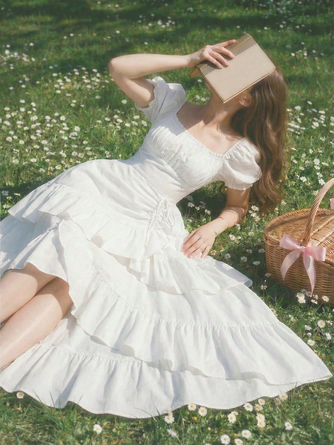 Vintage Feminine Coquette Look 2