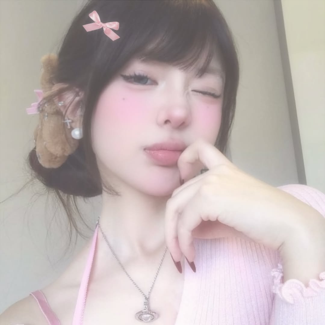 Soft Coquette Fashion Look 3