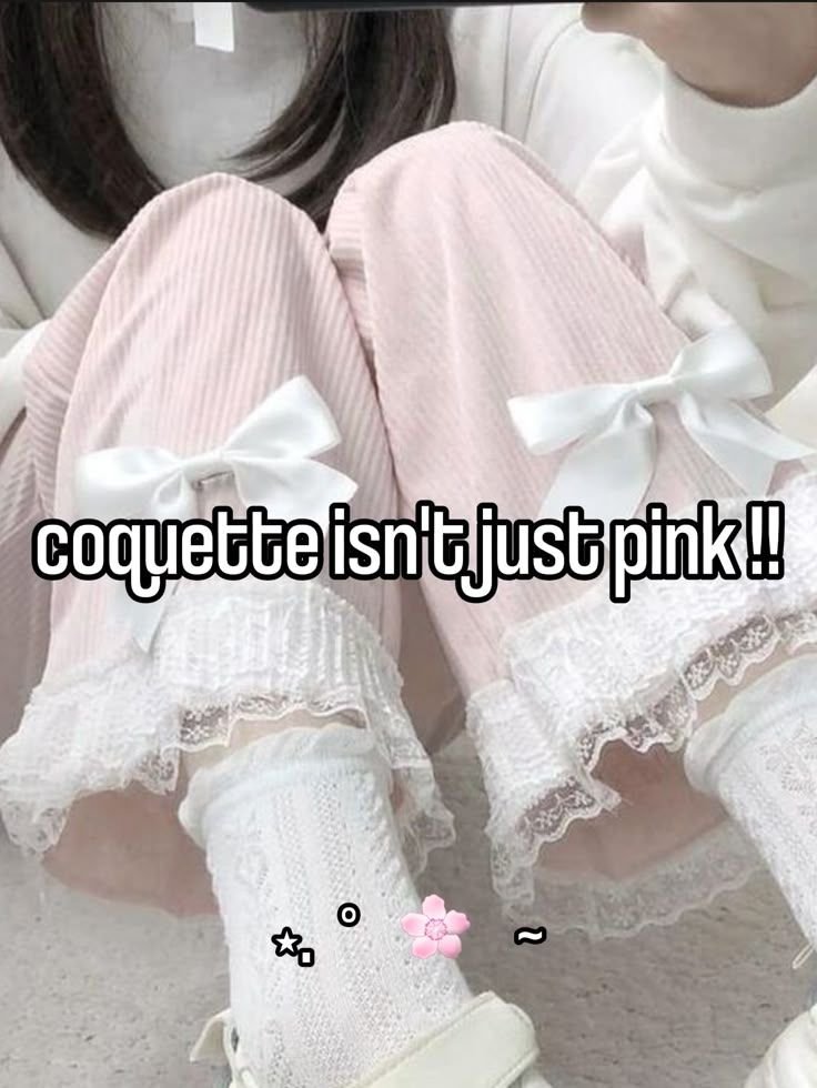 Vintage Feminine Coquette Look 3