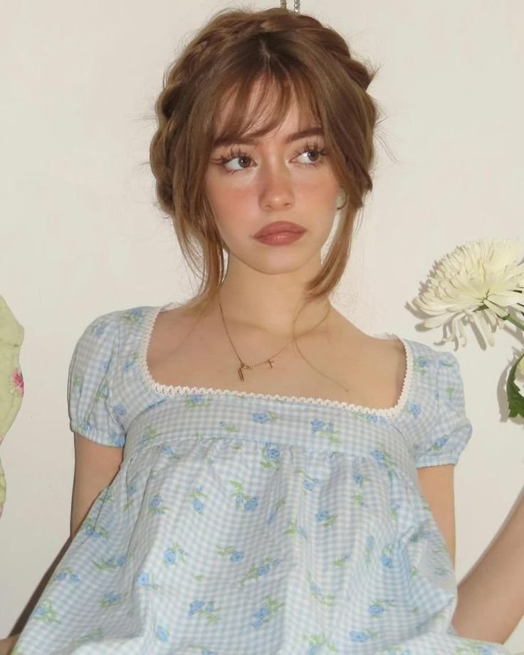Coquette Girl Aesthetic Image 3