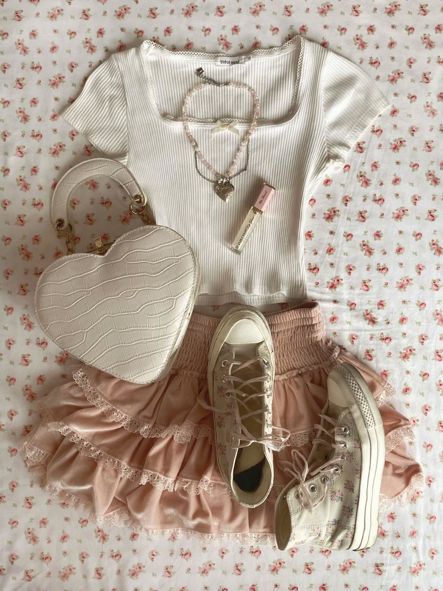 Coquette Aesthetic Fashion Inspiration 4