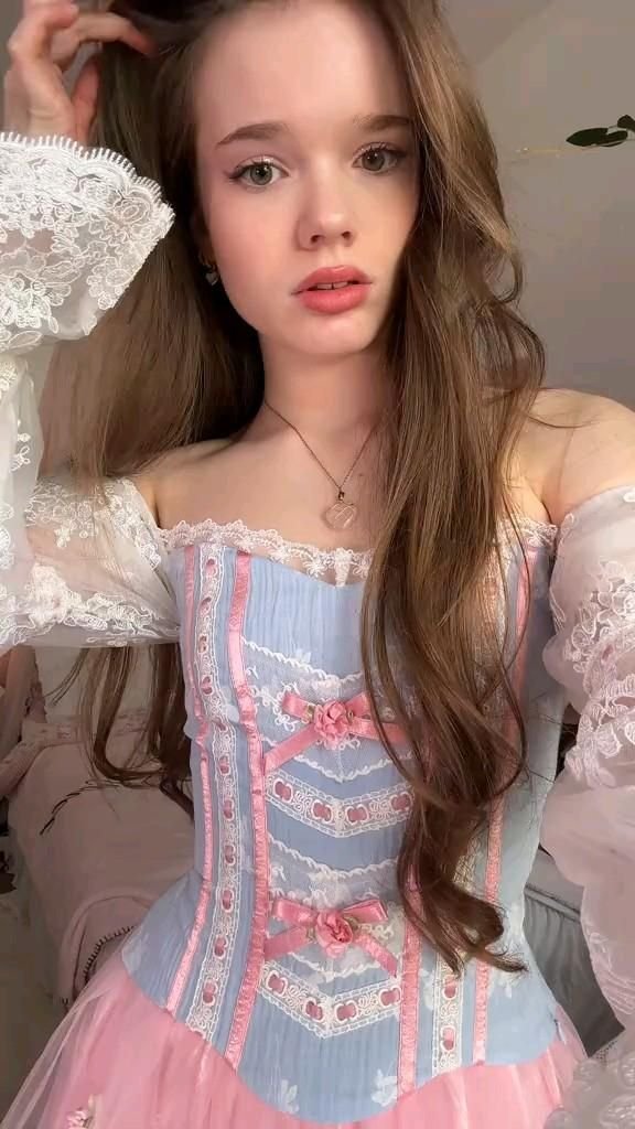 Romantic Coquette Girl Aesthetic 4