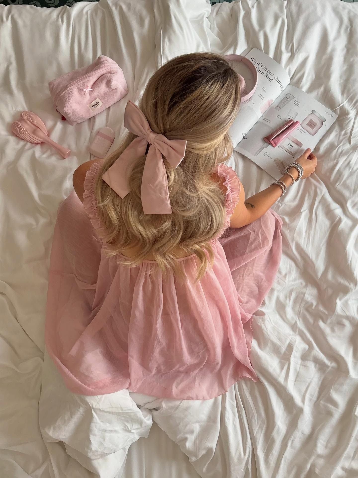Coquette Girl Aesthetic Image 4