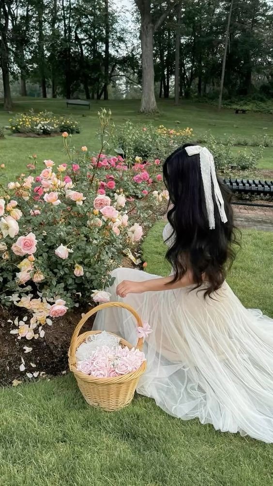Romantic Feminine Coquette Fashion 4