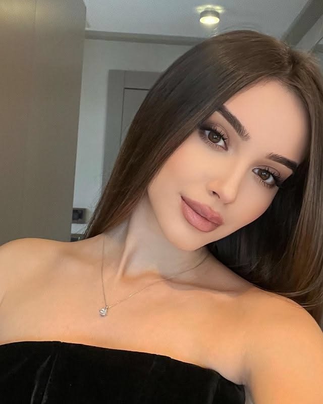 Beautiful Selfie Portrait Look 2