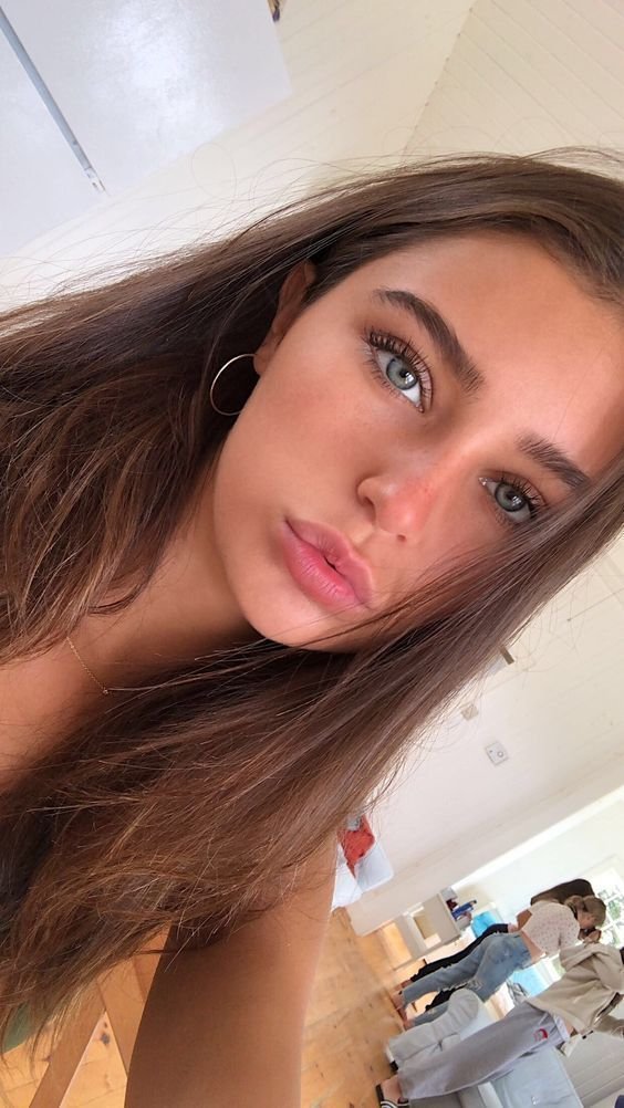 Beautiful Girl Selfie Photography 3