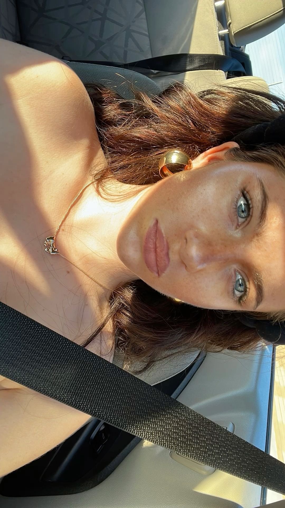 Stunning Selfie Portrait Inspiration 3