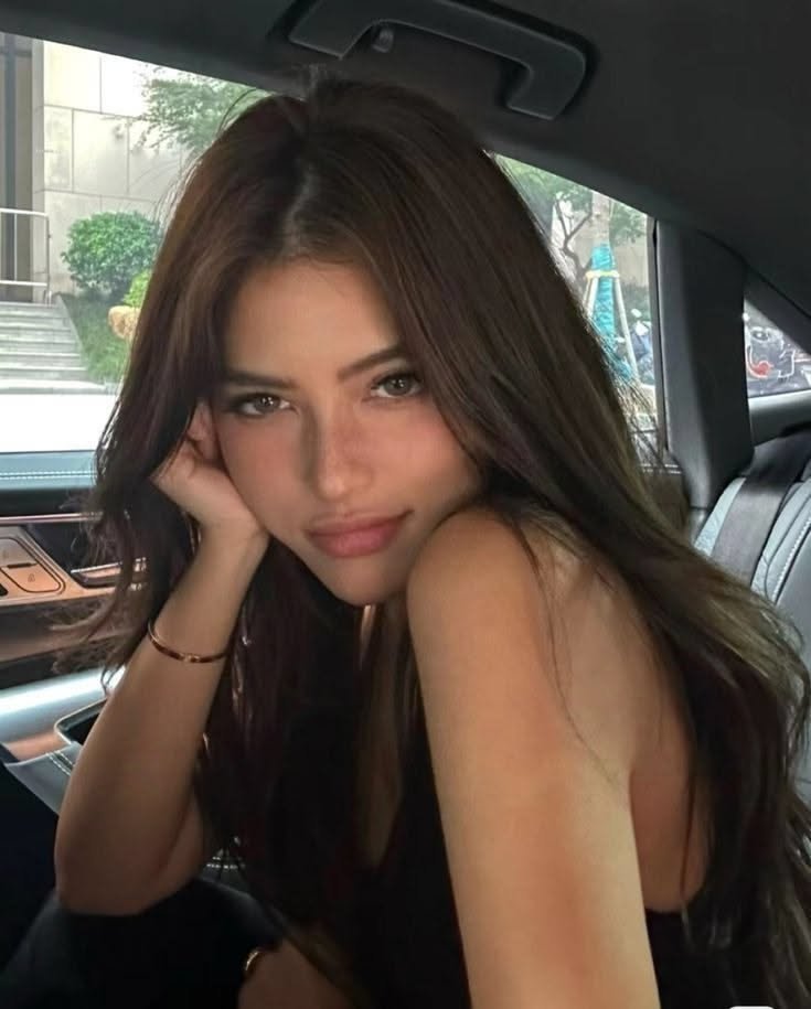 Stunning Selfie Style Portrait 3