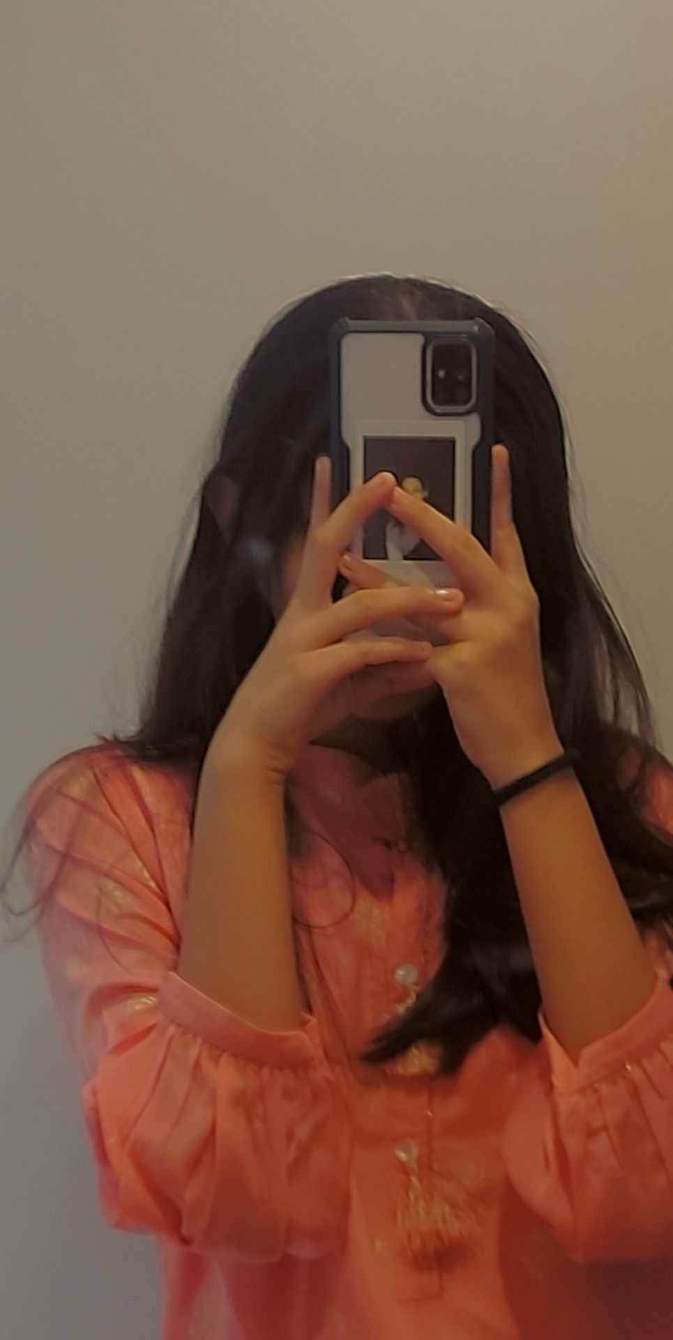Modern Girl Selfie Style Design 5