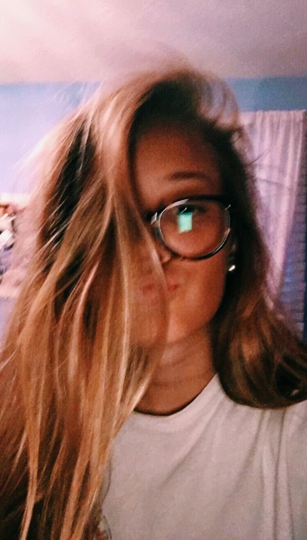 Stunning Selfie Style Portrait 5