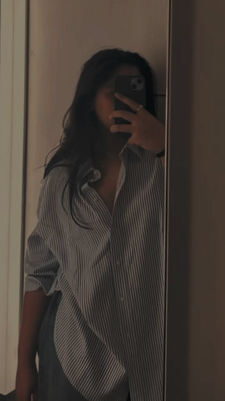 Beautiful Girl Selfie Photography
