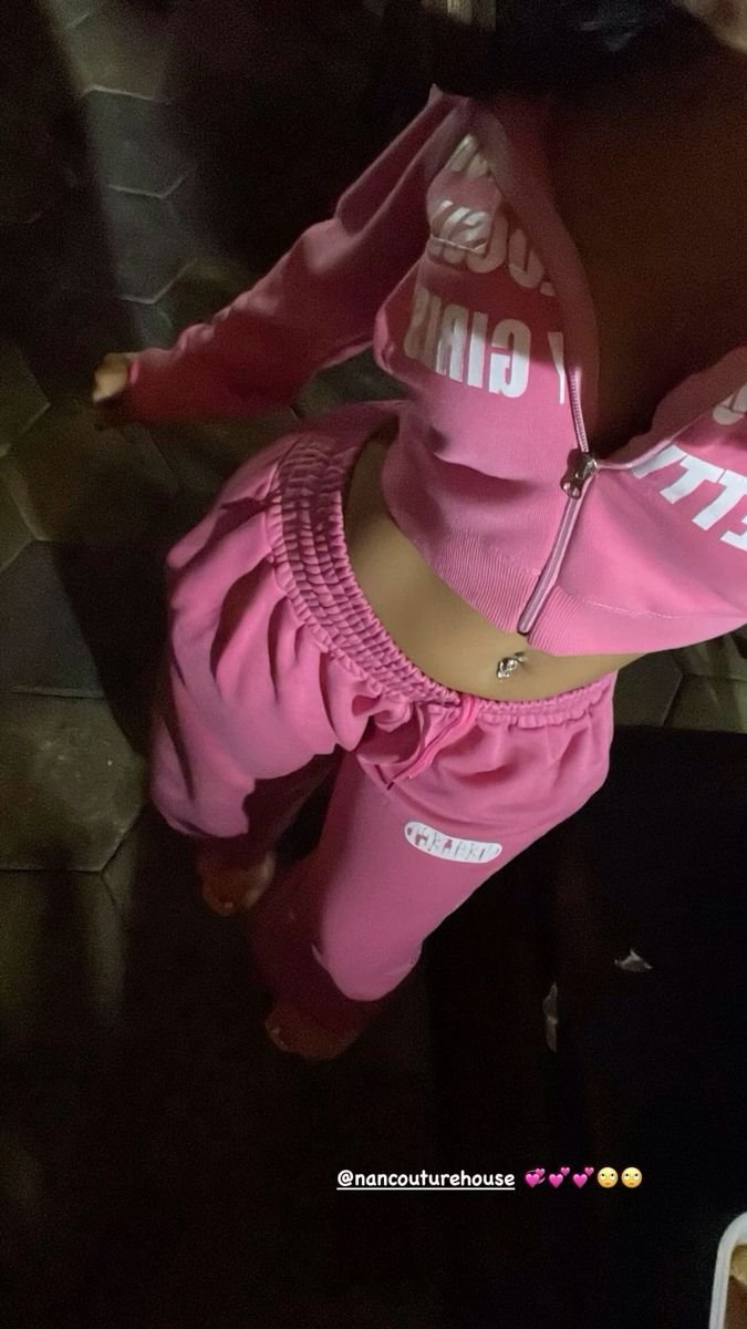 Charming Selfie Moment | Girls