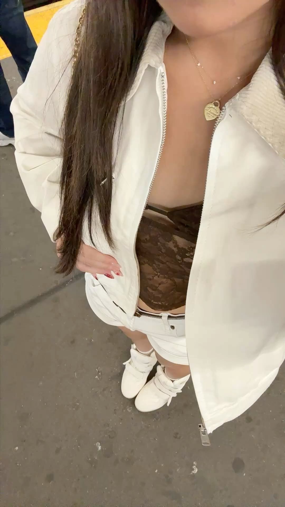 Selfie Moment Perfect for Your Feed