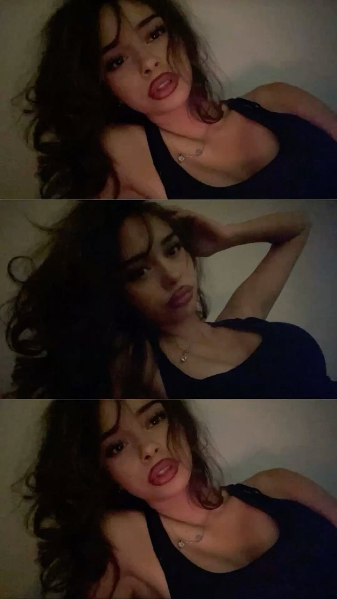 Selfie Pose Perfect for Your Feed
