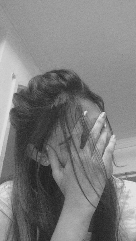 Obsessed With This Selfie Pose
