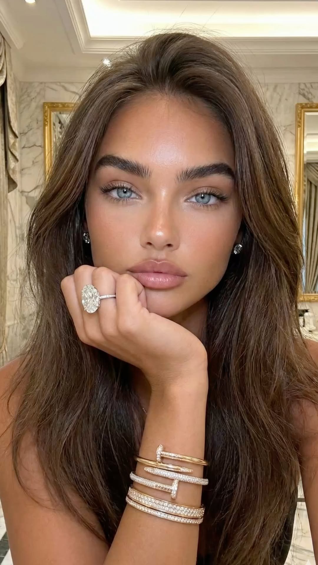 Gorgeous Face Feature Image 2