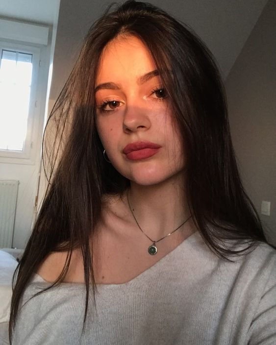 Stunning Girl Face Image 4