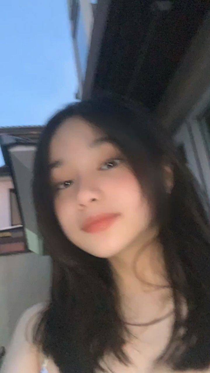 Stunning Girl Face Image 7