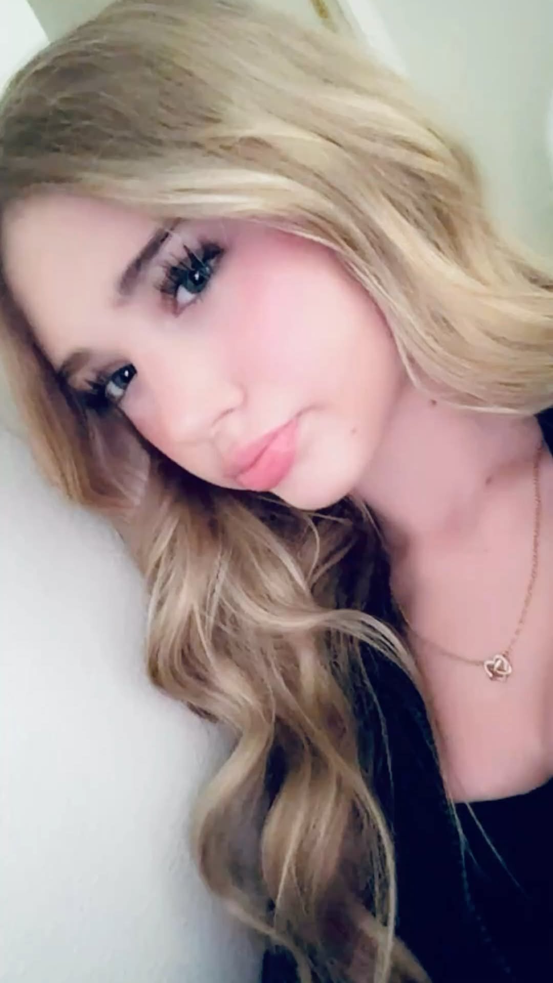 Gorgeous Face Feature Image 7