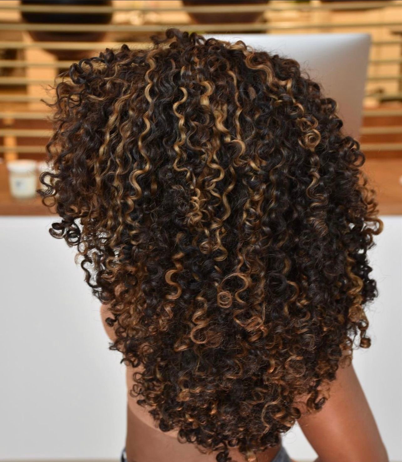 Beautiful Curly Hair Fashion 2