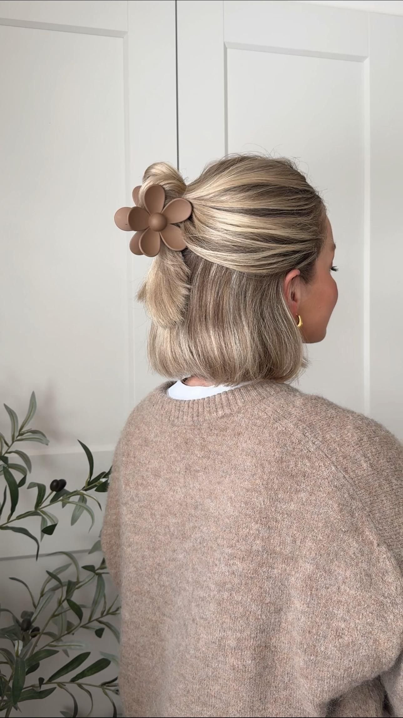 Voluminous Curly Hair Look