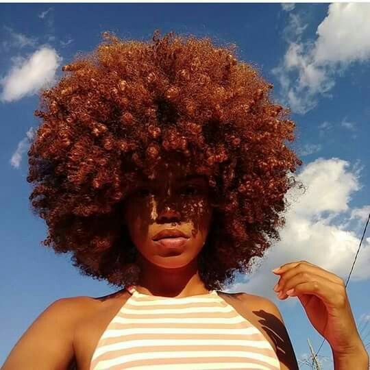 Voluminous Natural Curly Look 2