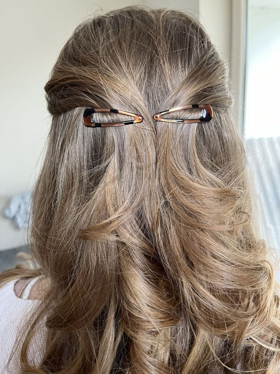 Voluminous Curly Hair Look