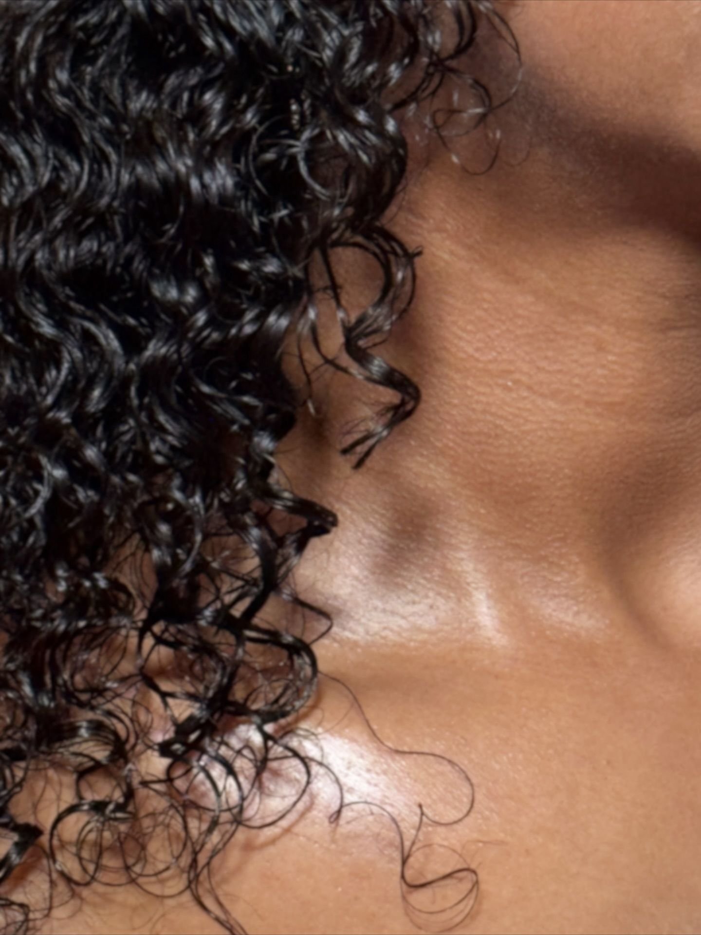 Voluminous Natural Curly Look 5