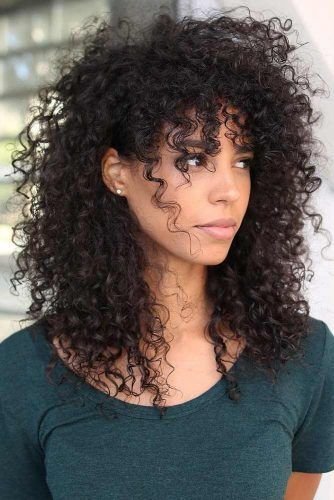 Voluminous Curly Curl Pattern 5