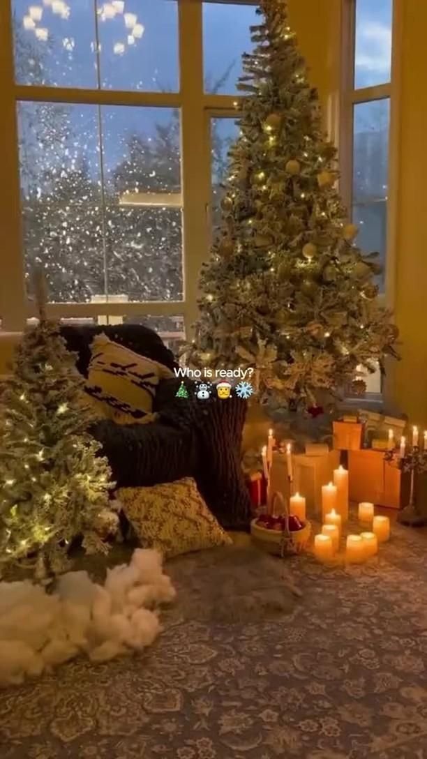 Cozy Winter Christmas Holiday Scene 4