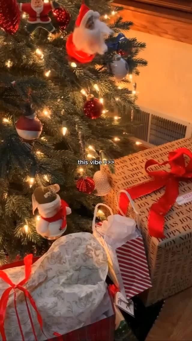 Festive Christmas Magic for Daily Inspiration