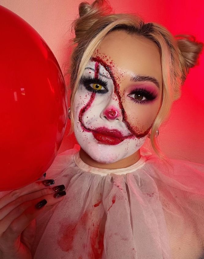 Creepy Halloween Party Decor 2