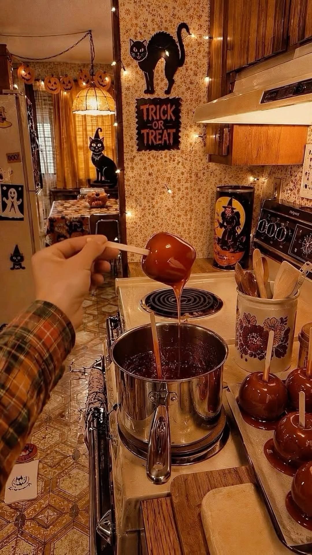 Creepy Halloween Party Decor 2
