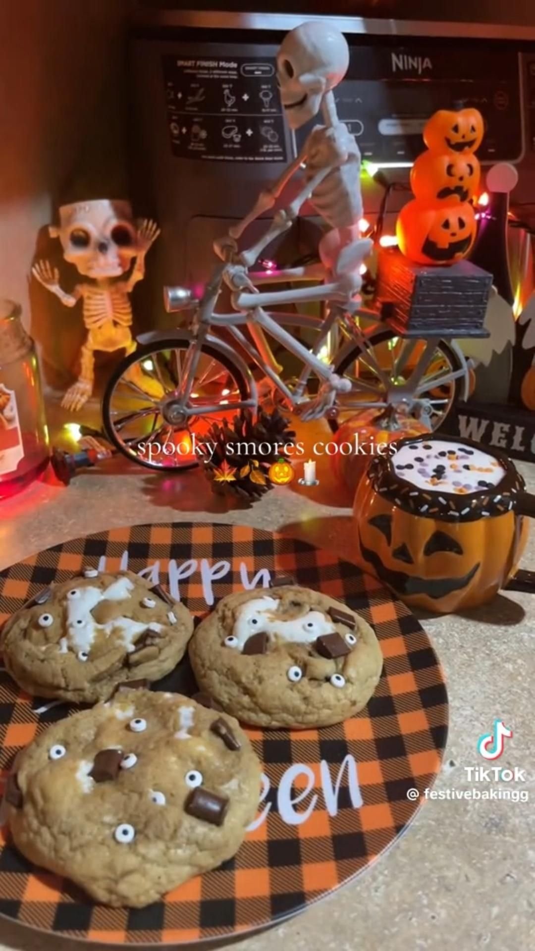 Scary Halloween Aesthetic Design 4