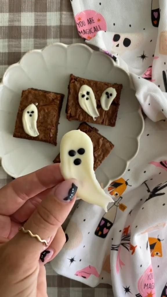 Creative Halloween Decoration Design